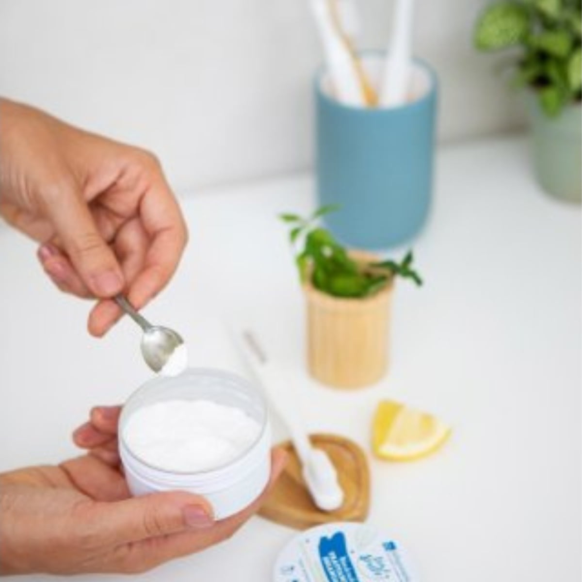 TRATAMIENTO BLANQUEADOR 50gr. TRATAMIENTO BLANQUEADOR 50gr.